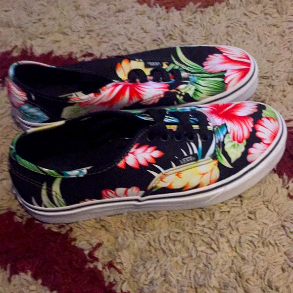 hibiscus vans